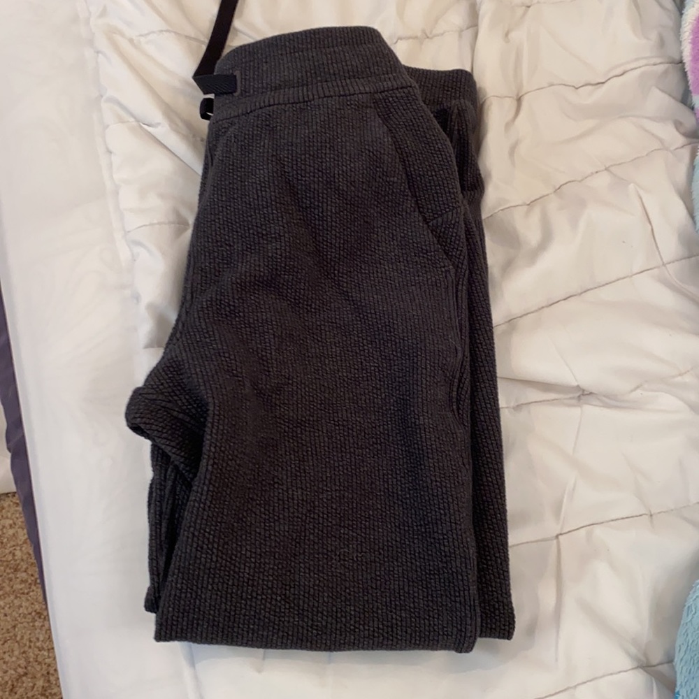 Lululemon ribbed High-rise jogger 7/8 length